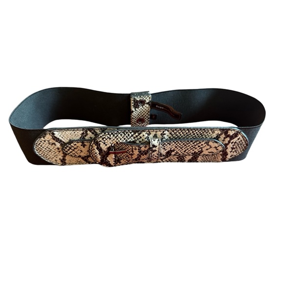 BCBGMAXAZRIA Women’s Black Stretch Belt With Snake Print Buckle Insert XS - Picture 2 of 13